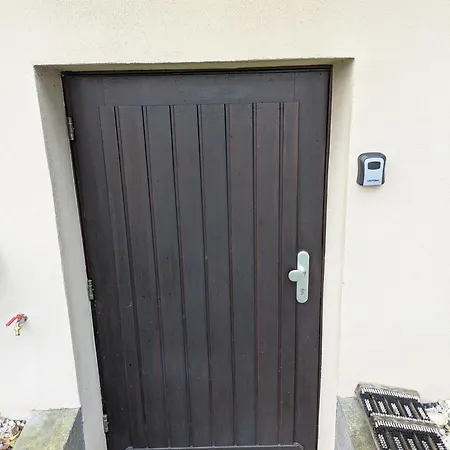 Gemuetliches Nest Im Basement Weilburg