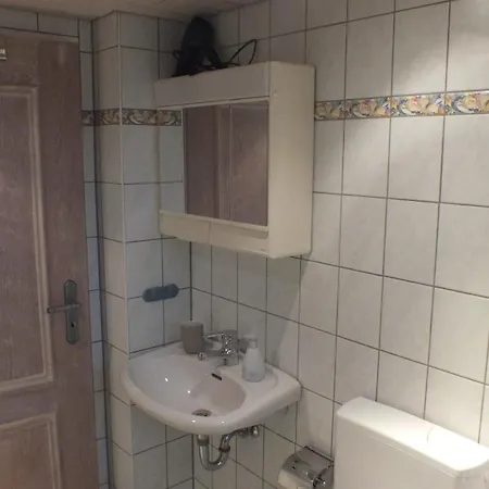 Quarto em Acomodações Particulares Gemuetliches Nest Im Basement Weilburg