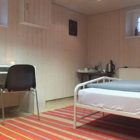 Gemuetliches Nest Im Basement Quarto em Acomodações Particulares