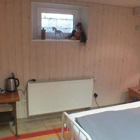 Gemuetliches Nest Im Basement Quarto em Acomodações Particulares